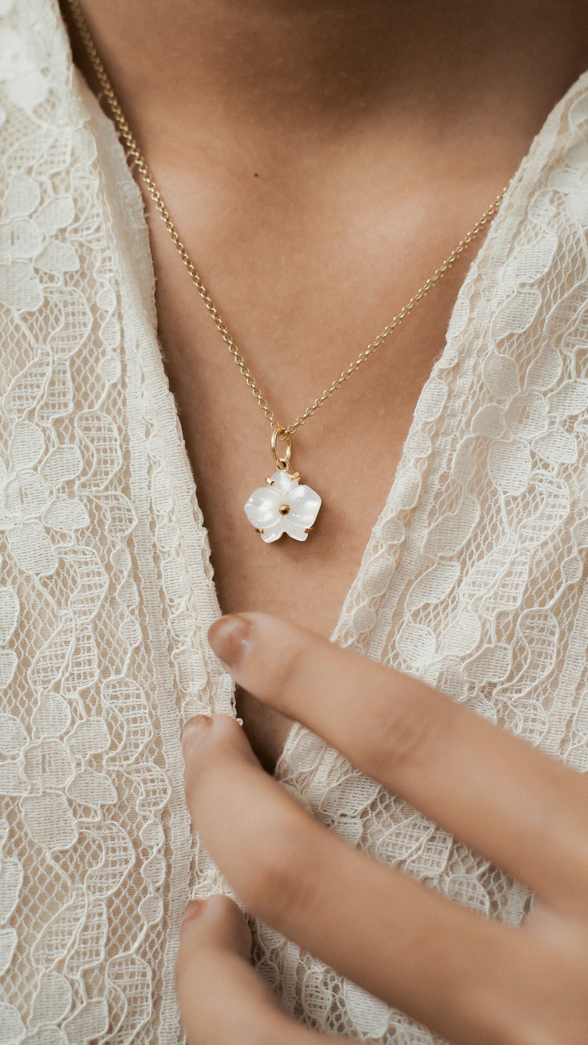Phaluna Charm with Mother of Pearl