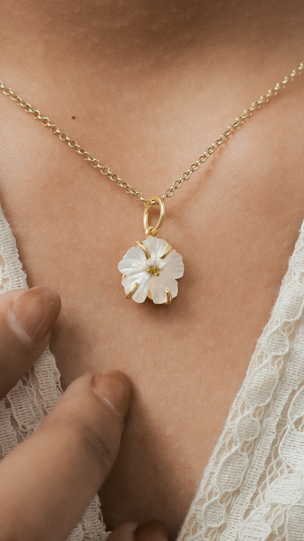Hibiscus Charm with Mother of Pearl