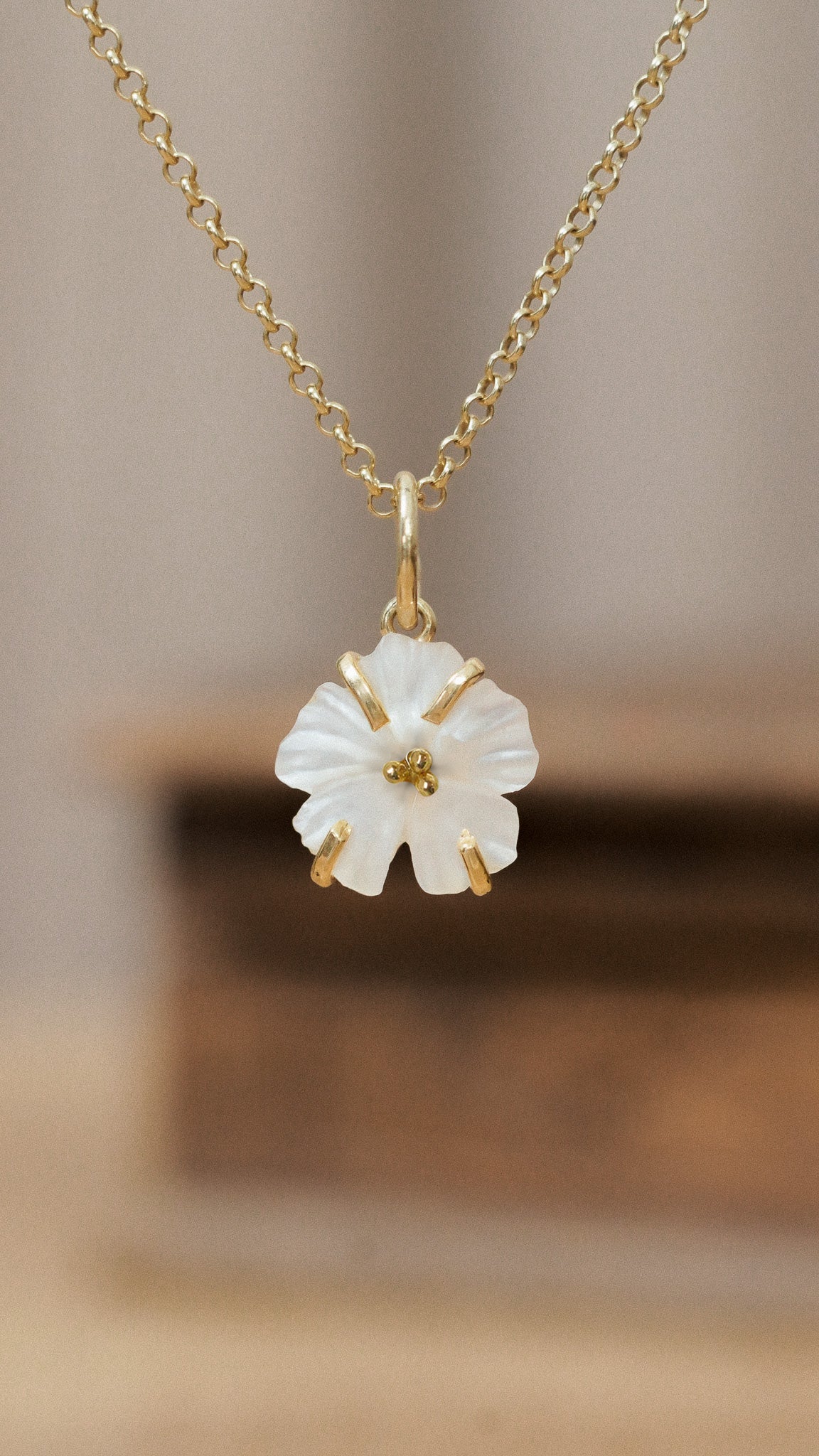 Hibiscus Charm with Mother of Pearl