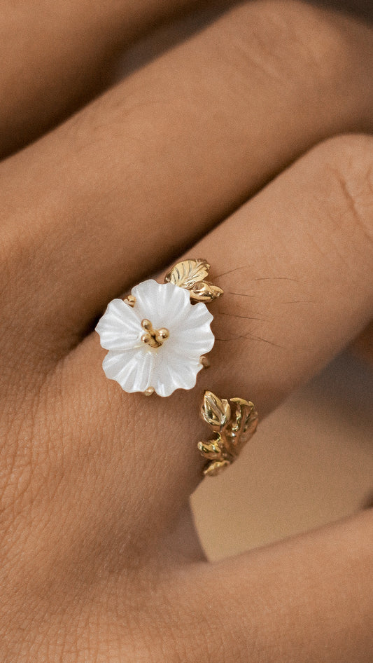 Hibiscus Ring with Mother of Pearl