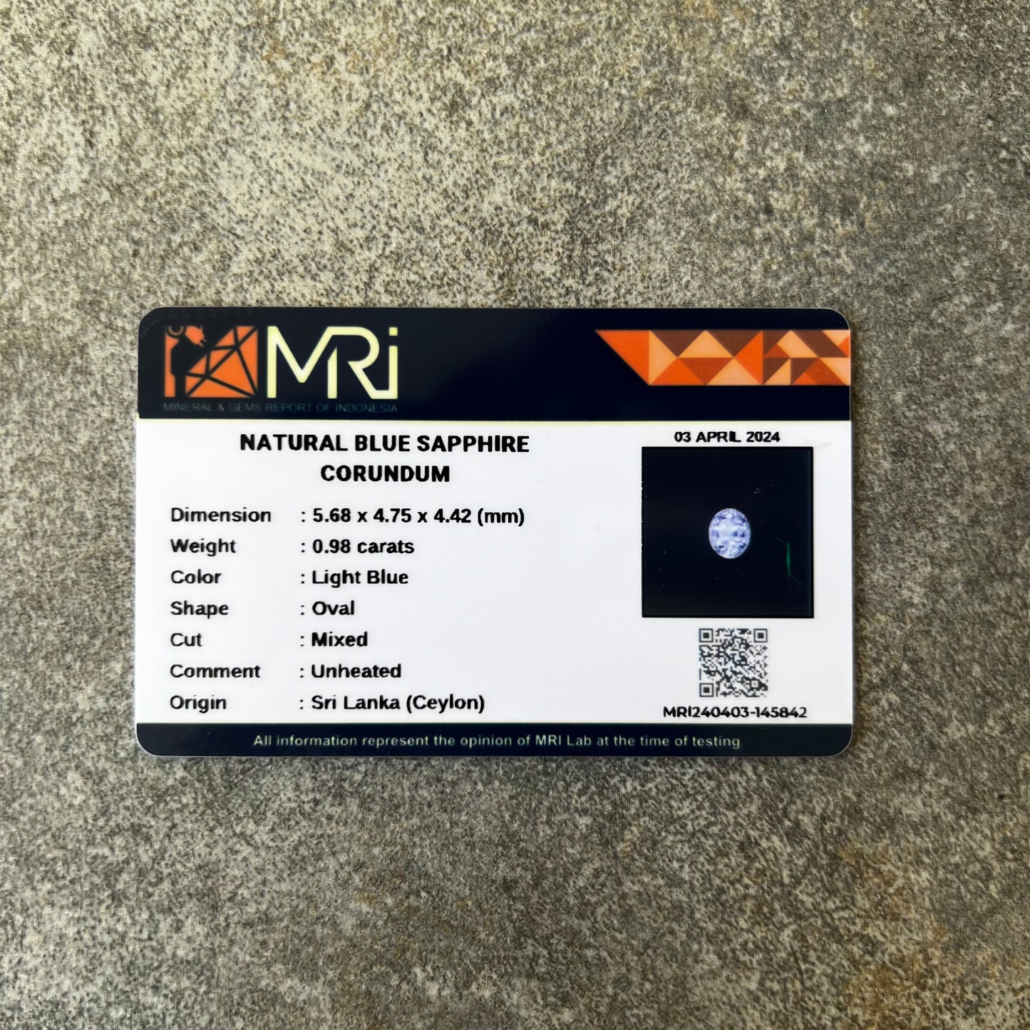 Unheated Natural Blue Sapphire - 0.98 carat