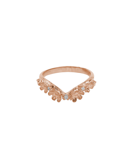 Lila Ring with Round Stone in 18K Gold