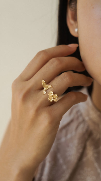 Hummingbird Ring