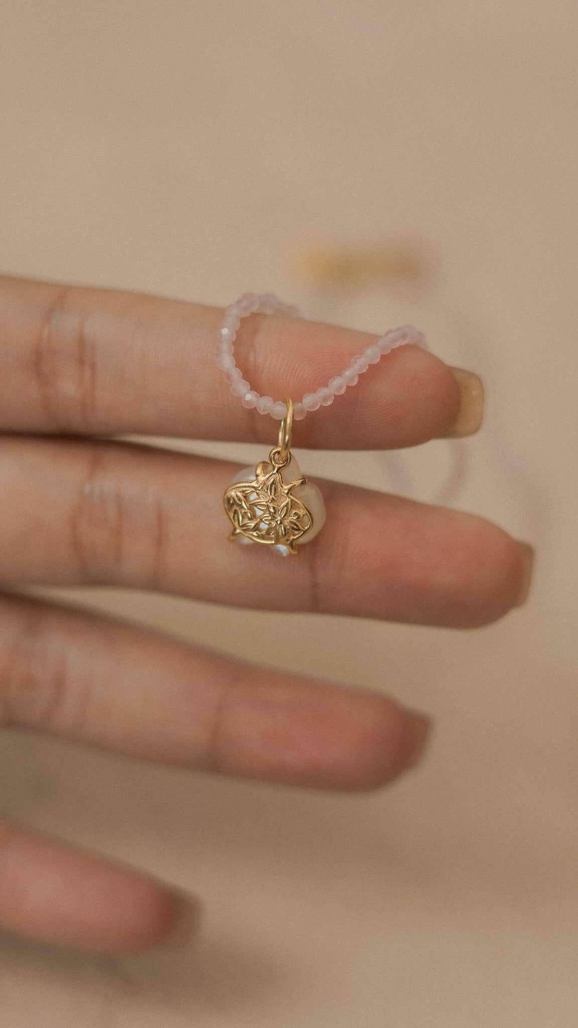 Hibiscus Charm with Mother of Pearl