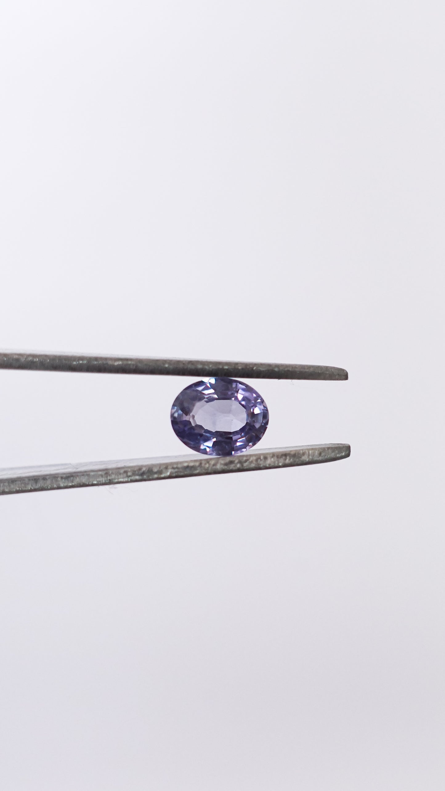 Unheated Natural Blue Sapphire - 0.91 carat