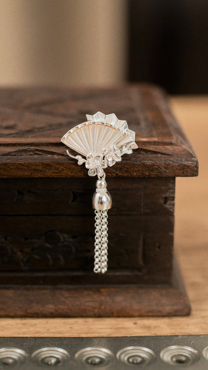 Kipas Brooch with Mother of Pearl
