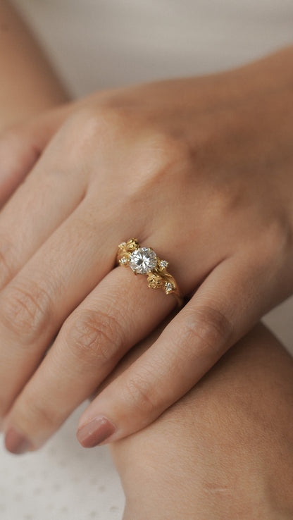 Tuberose Solitaire Ring with Round Stone in 18K Gold