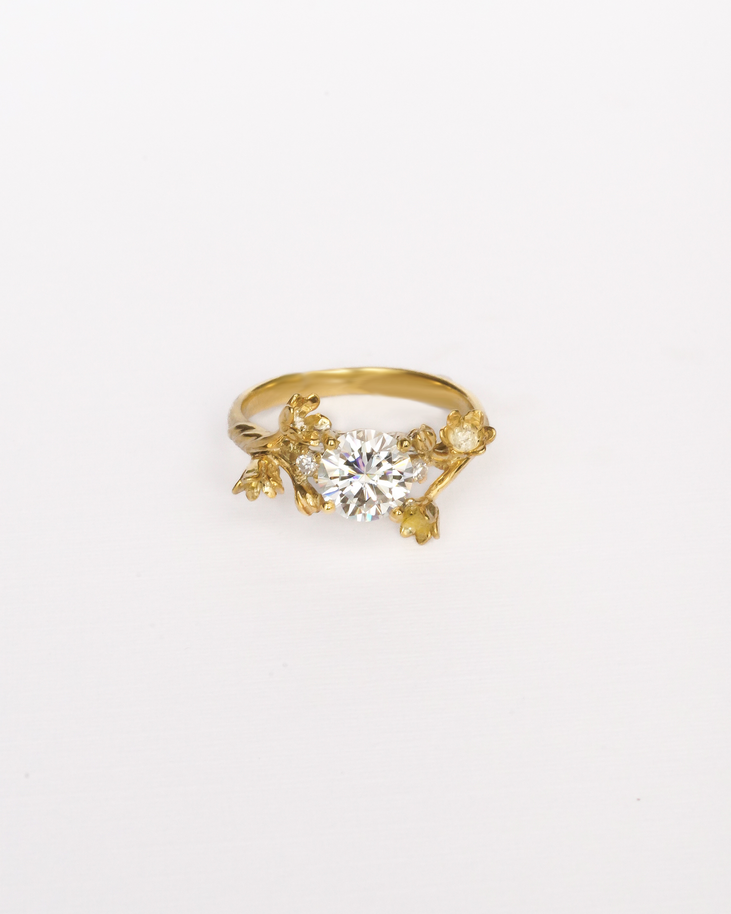 Tuberose Solitaire Ring with Round Stone in 18K Gold