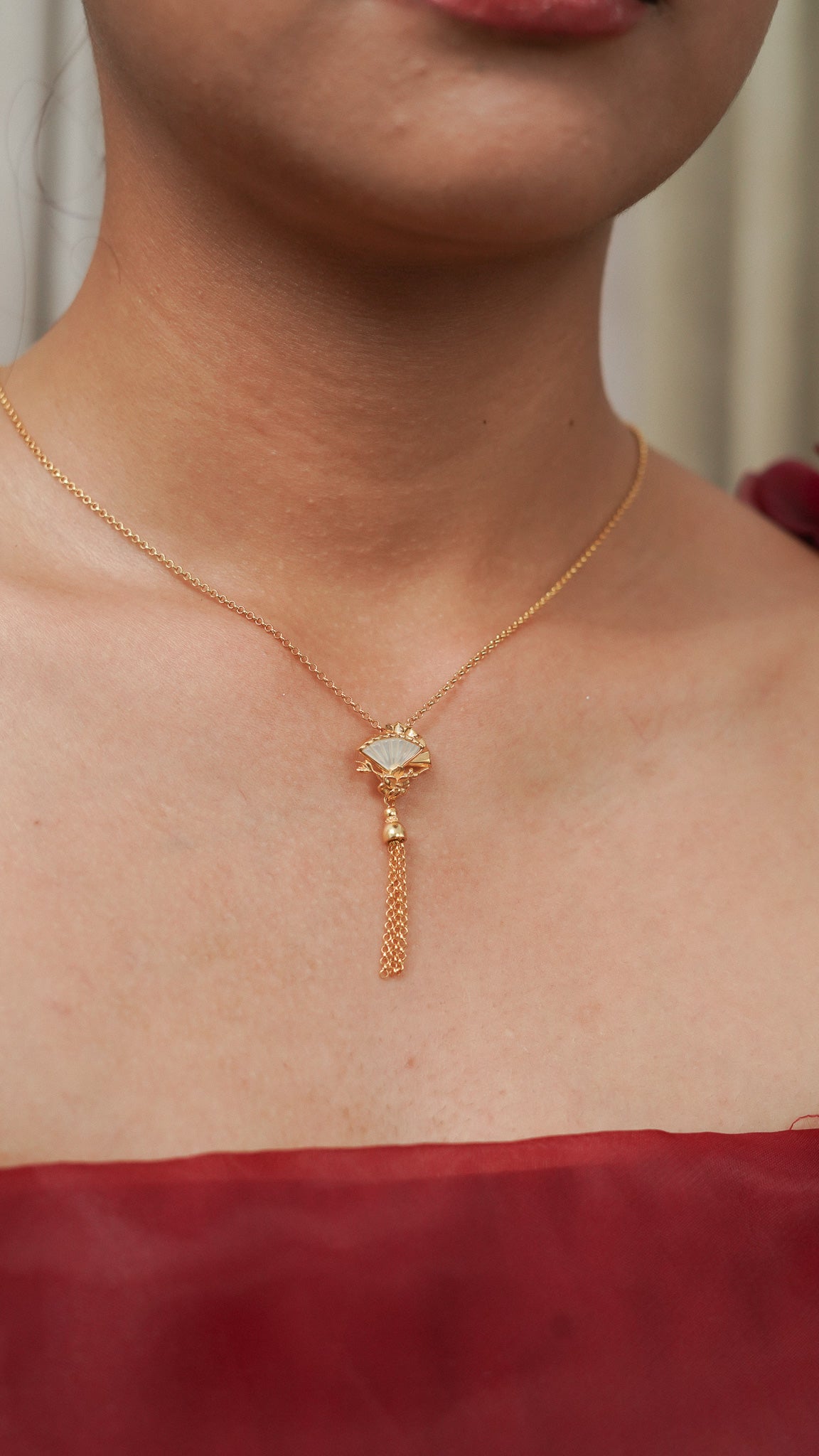 Kipas Necklace with Mother of Pearl