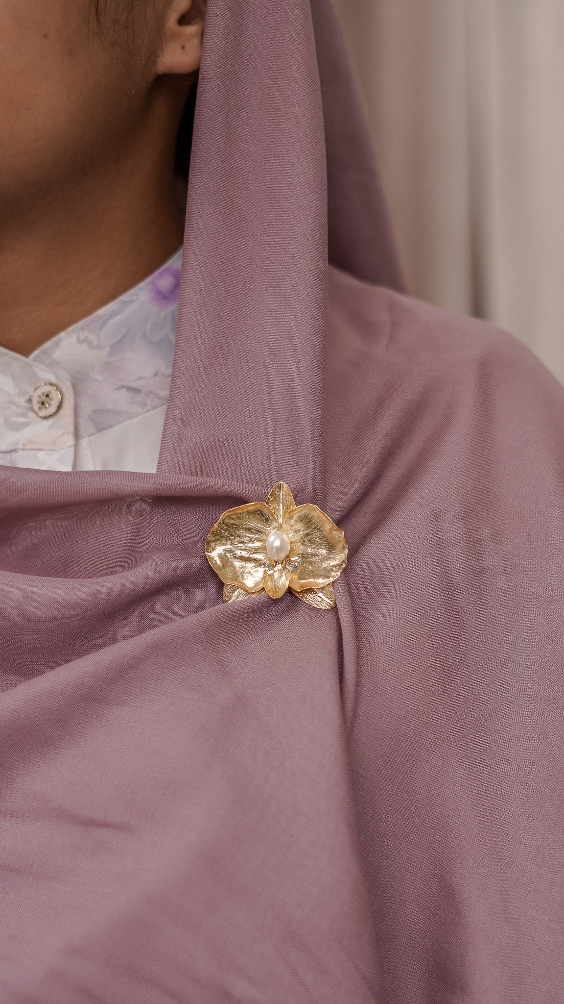 Moon Orchid Brooch in Silver